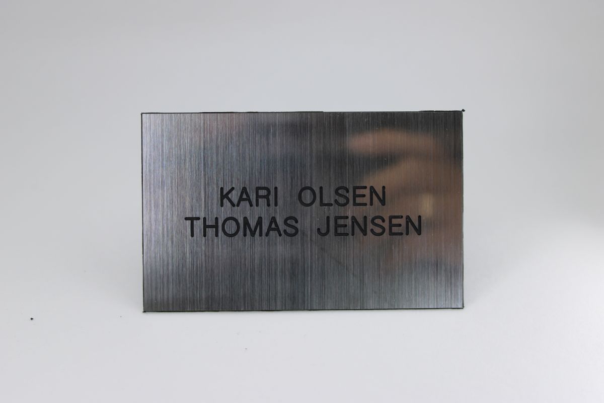 Std postkasseskilt Sandbergkassen, radient sølv plate