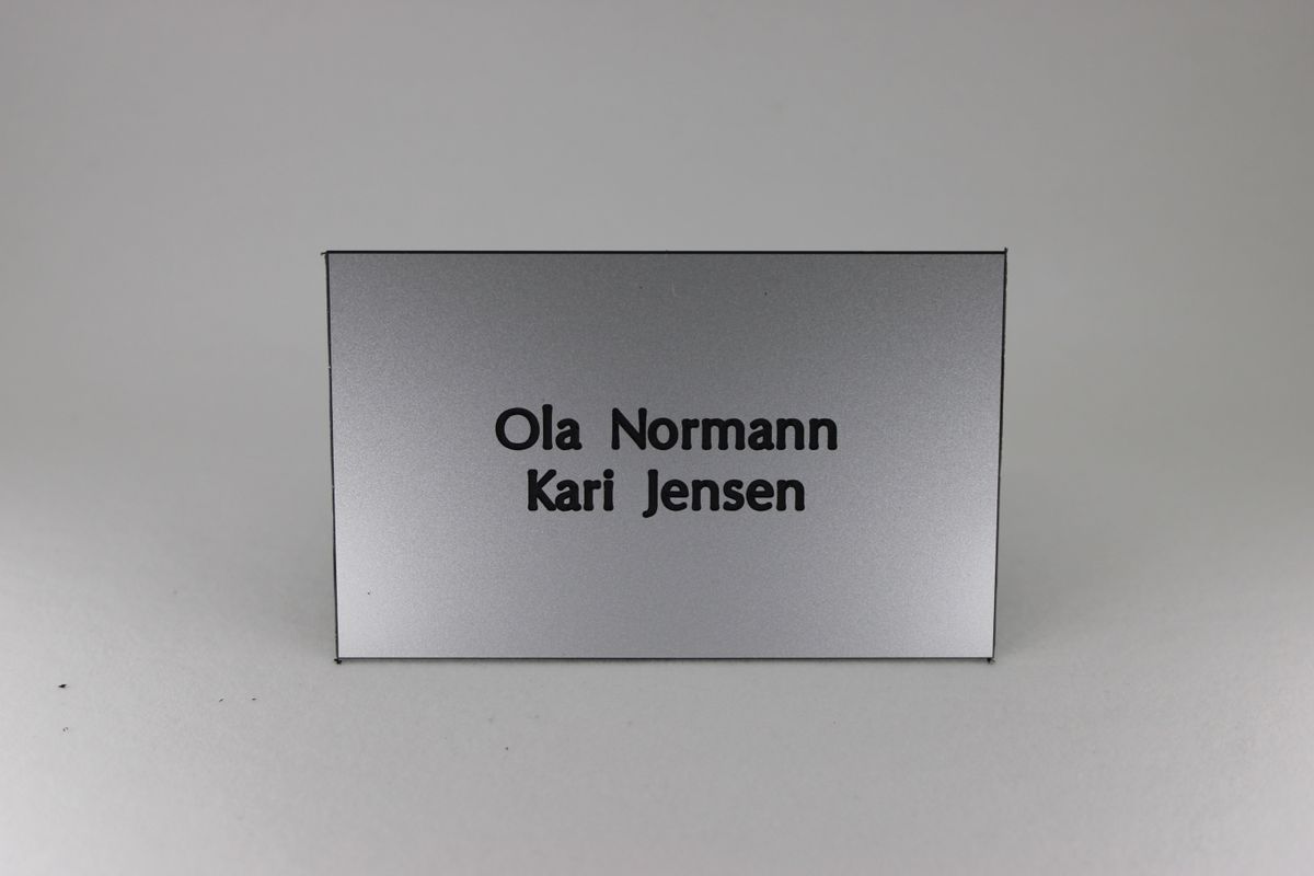 Postkasseskilt Sandbergkassen, aluminium imitasjon store og små bokstaver